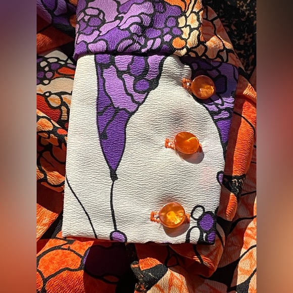 VINTAGE 70’s PYKETTES COLORFUL FLORAL BUTTON DOWN LONG SLEEVE SHIRT. - Picture 8 of 8